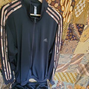 Adidas 2XL Camo accent Tracksuit